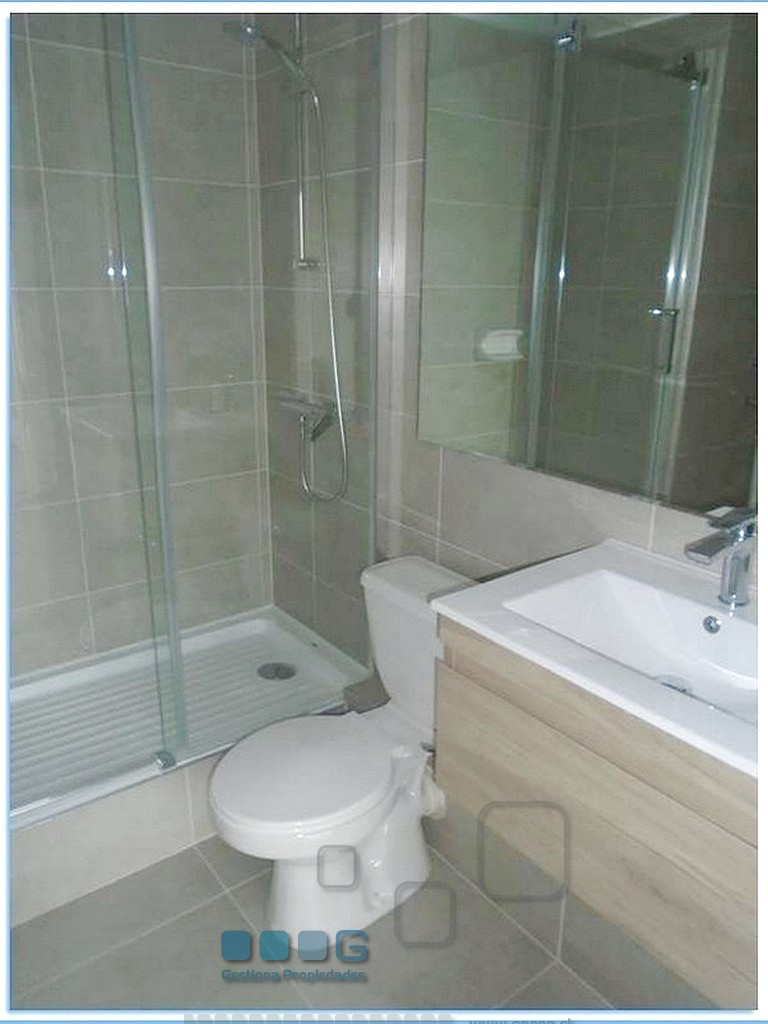 P5886 - P5886-09.jpg