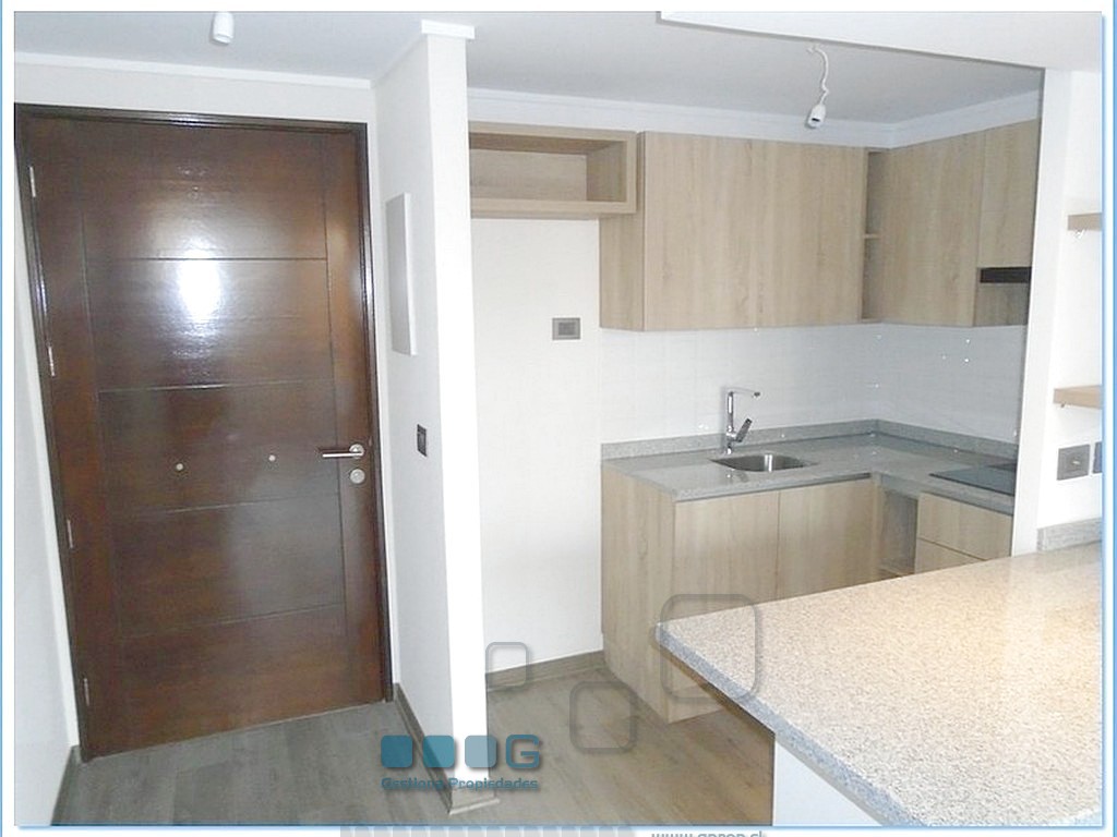 P5886 - P5886-16.jpg