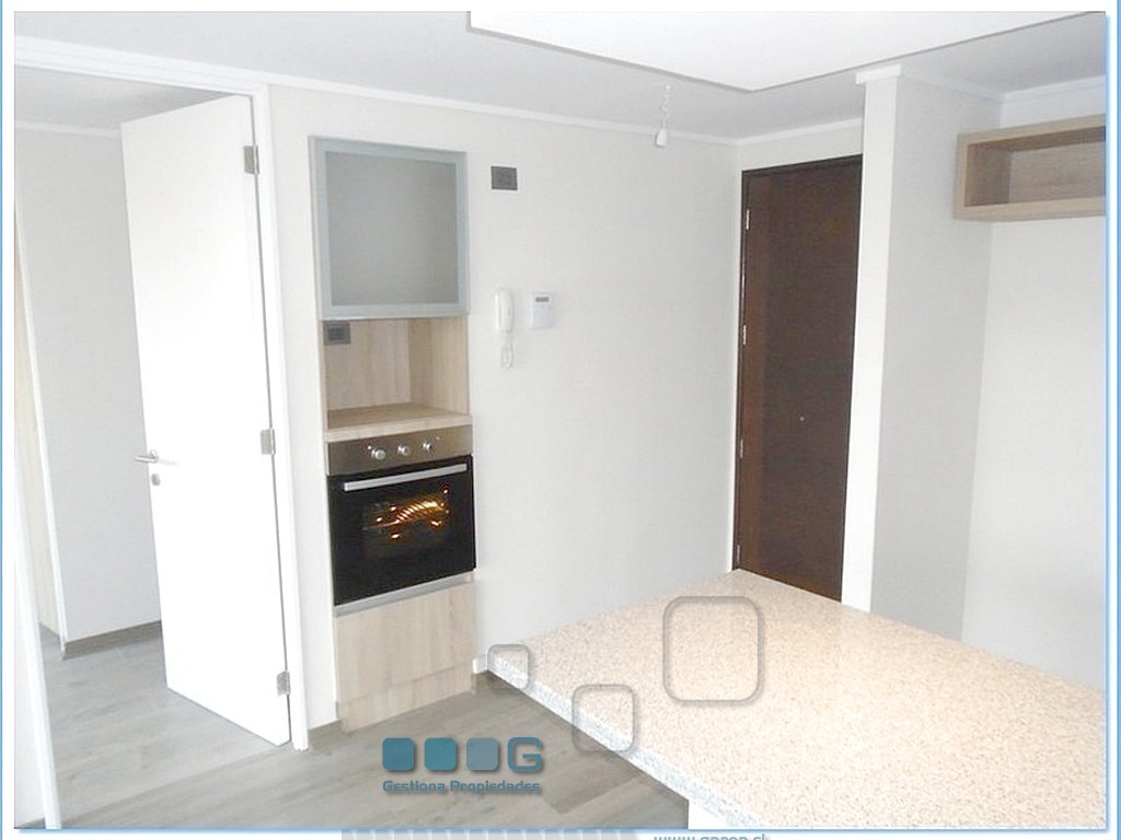 P5886 - P5886-20.jpg