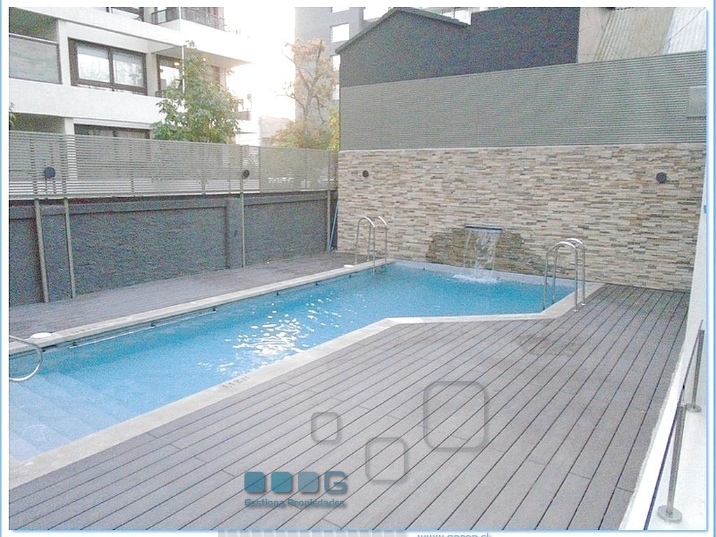 P5886 - P5886-24.jpg