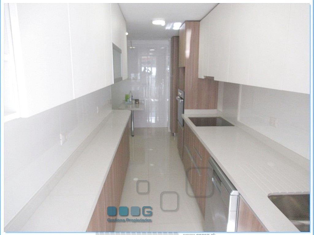 P5887 - P5887-06.jpg