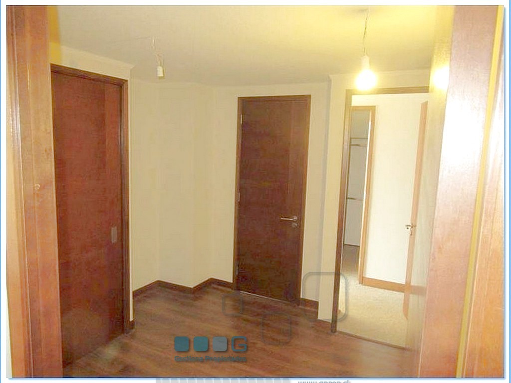 P5887 - P5887-09.jpg