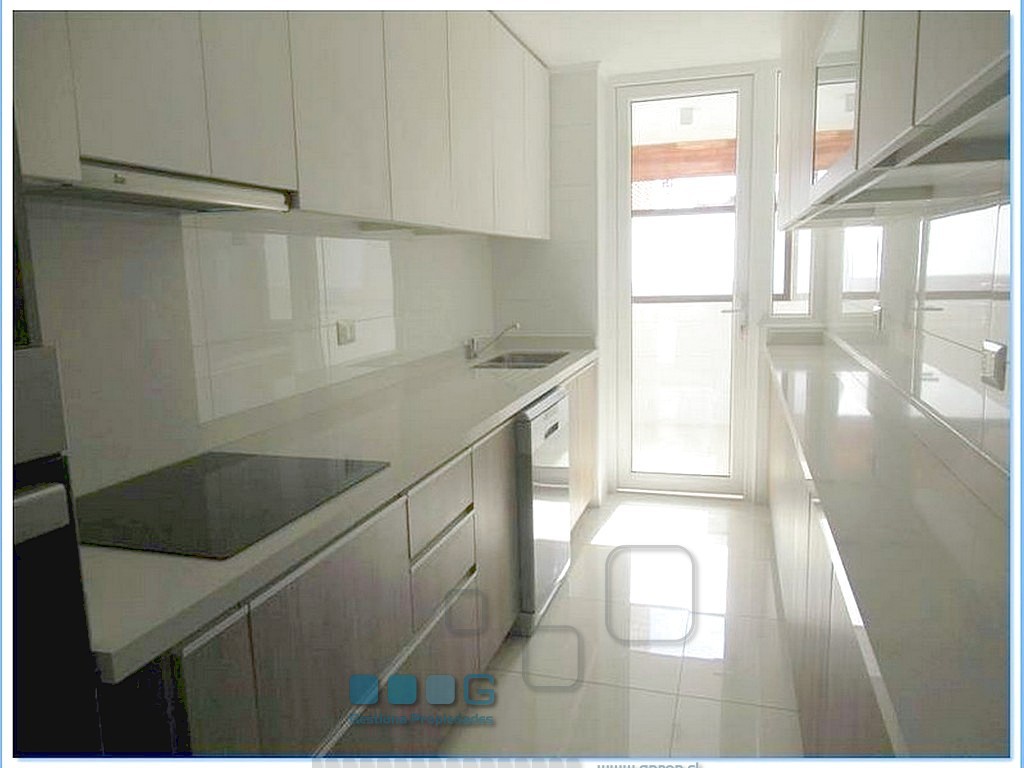 P5887 - P5887-18.jpg