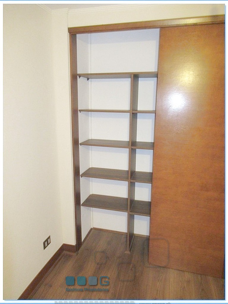 P5887 - P5887-26.jpg