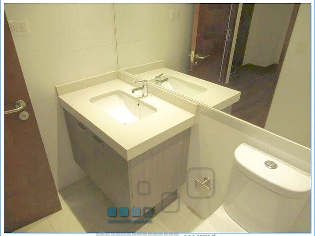 P5887 - P5887-27.jpg