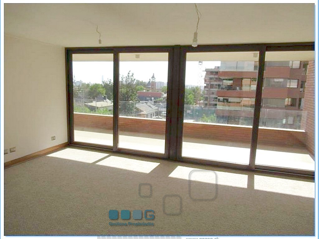 P5887 - P5887-34.jpg