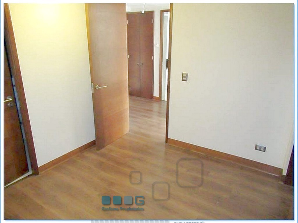 P5887 - P5887-37.jpg