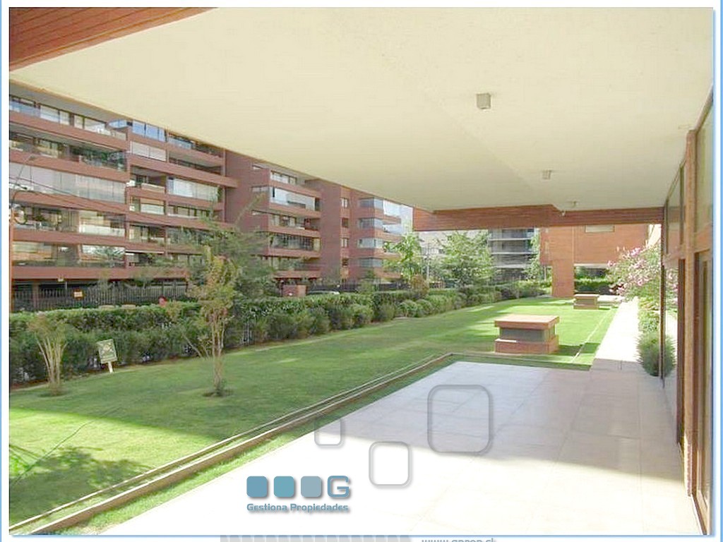 P5887 - P5887-40.jpg