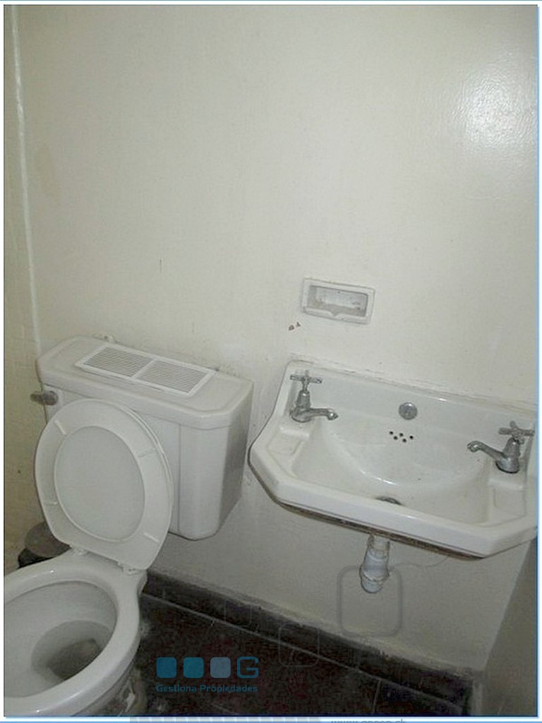 P5888 - P5888-11.jpg