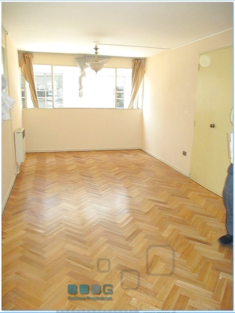 P5888 - P5888-18.jpg