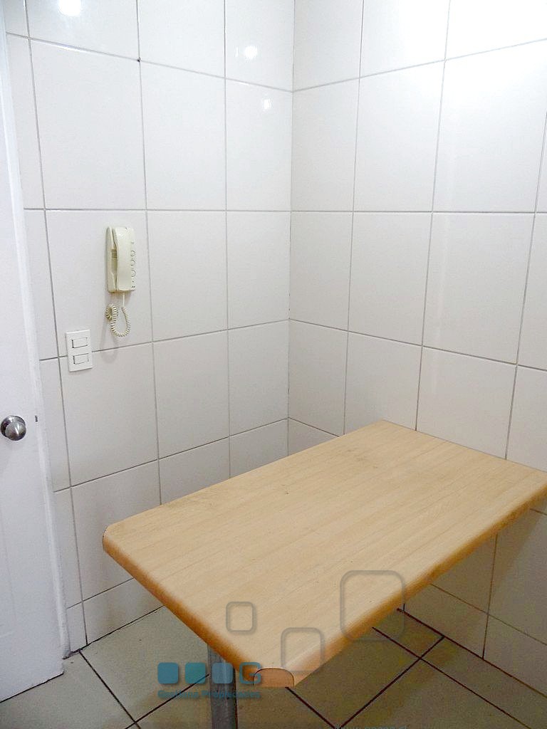 P5889 - P5889-07.jpg