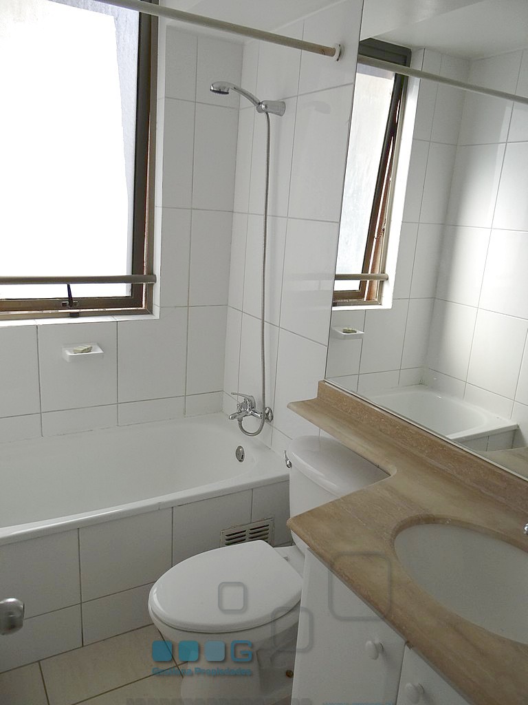 P5889 - P5889-16.jpg