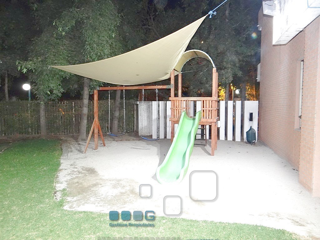 P5889 - P5889-26.jpg