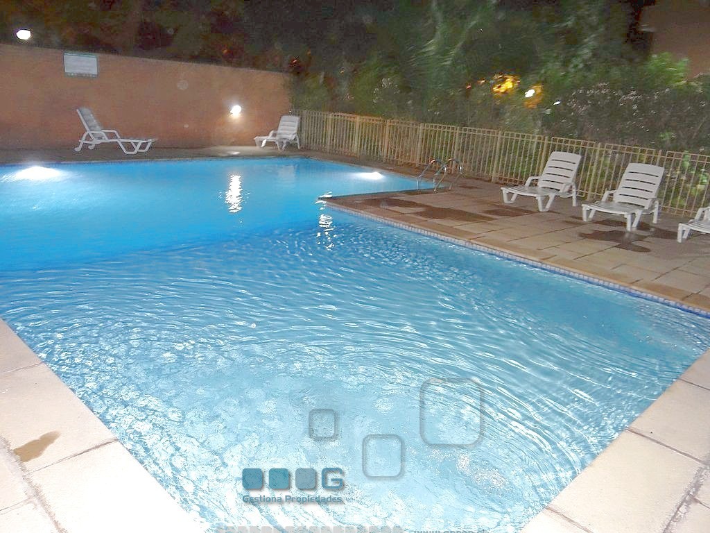 P5889 - P5889-27.jpg