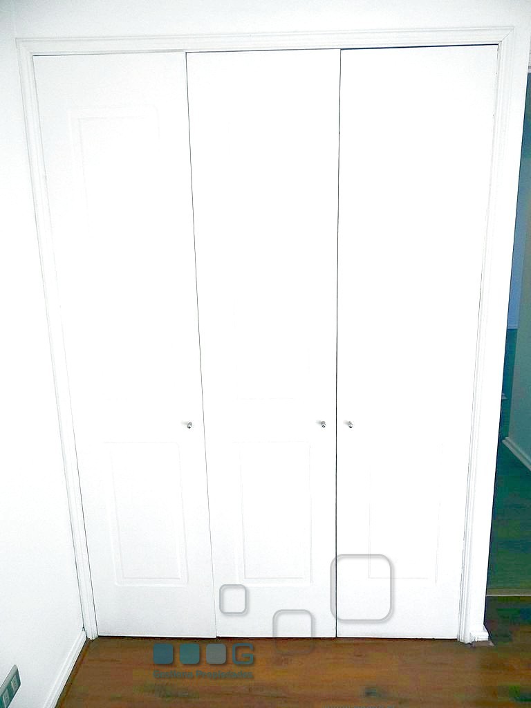 P5889 - P5889-40.jpg