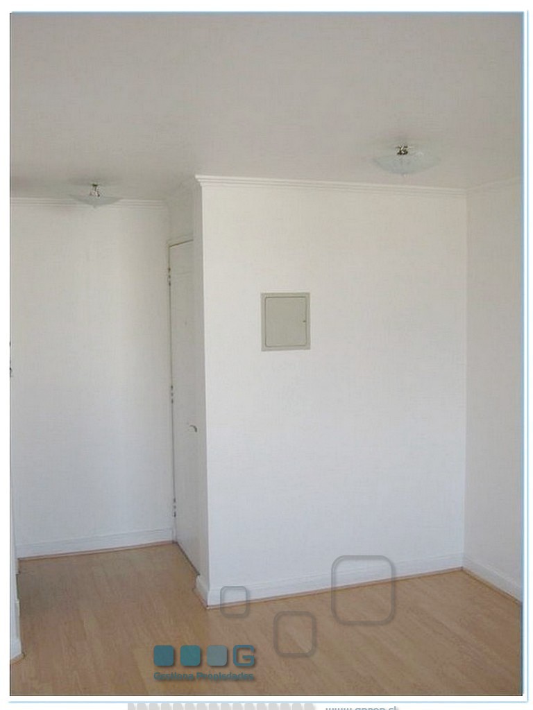 P5891 - P5891-03.jpg