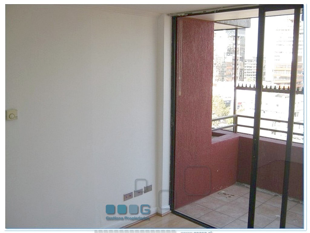 P5891 - P5891-17.jpg