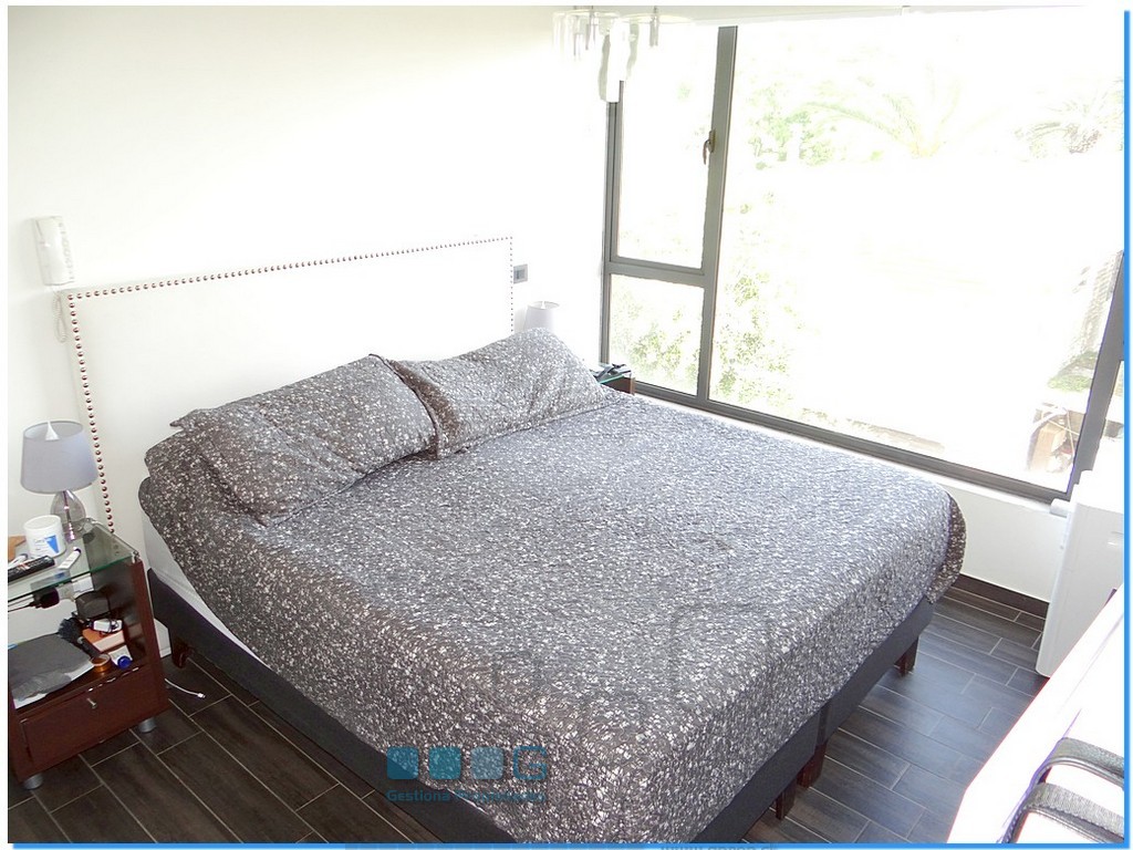 P5892 - P5892-09.jpg