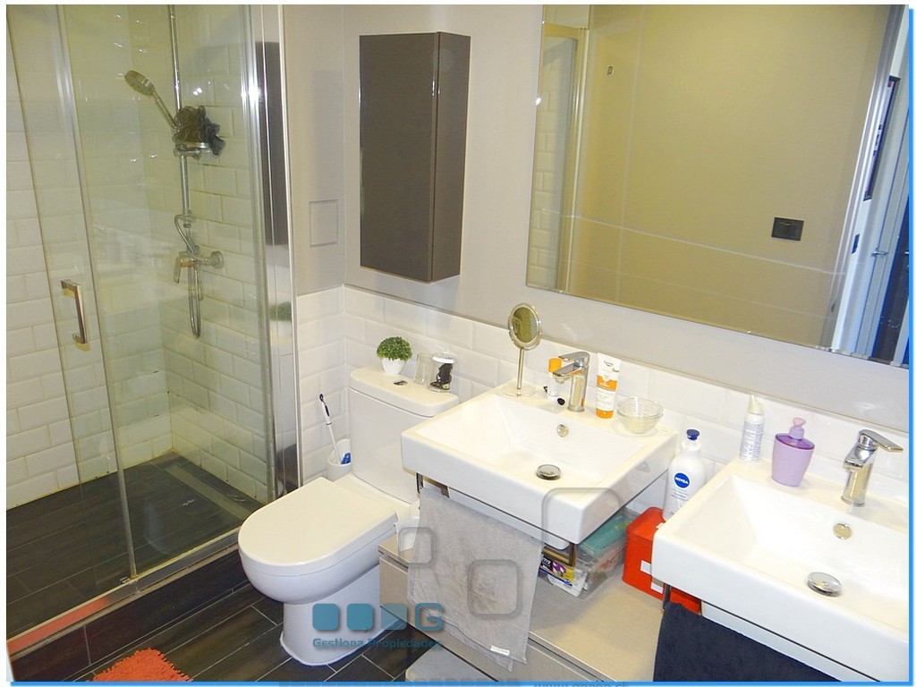 P5892 - P5892-16.jpg