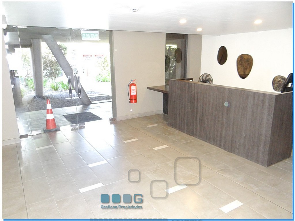 P5892 - P5892-31.jpg