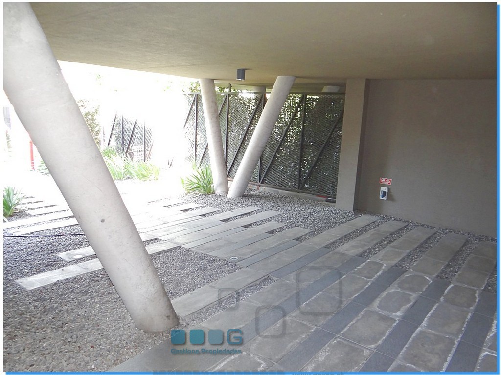 P5892 - P5892-32.jpg