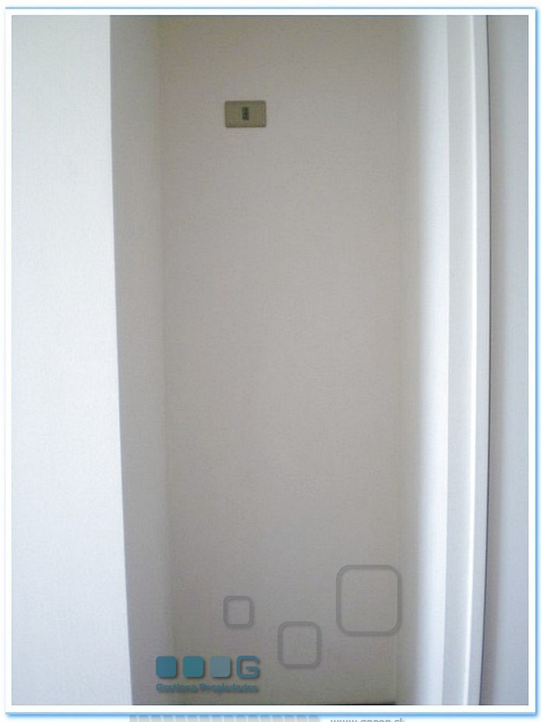 P5896 - P5896-11.jpg