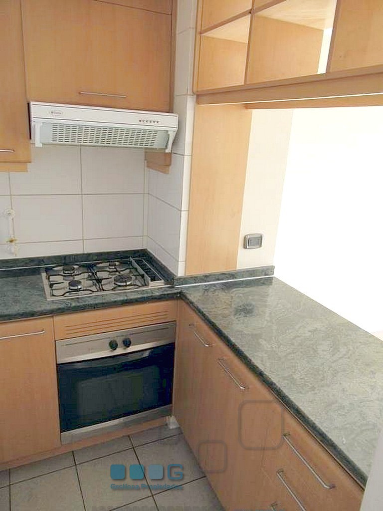 P5904 - P5904-06.jpg