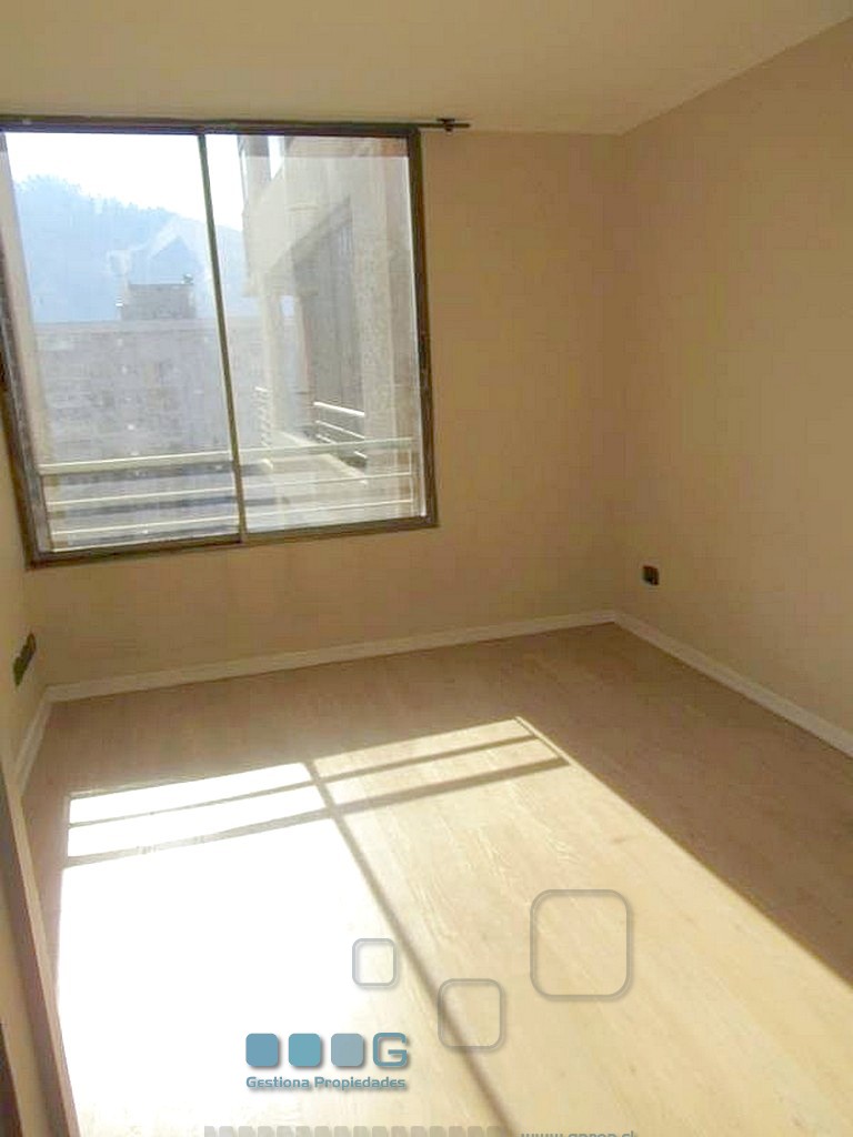 P5904 - P5904-15.jpg