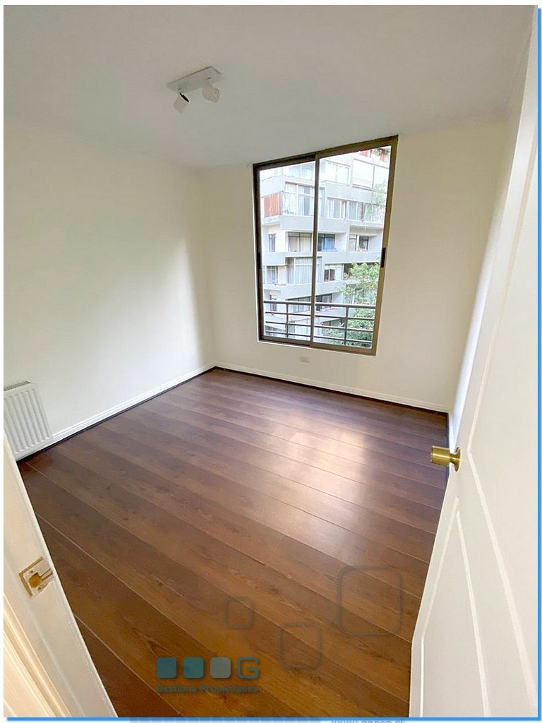 P5910 - P5910-08.jpg