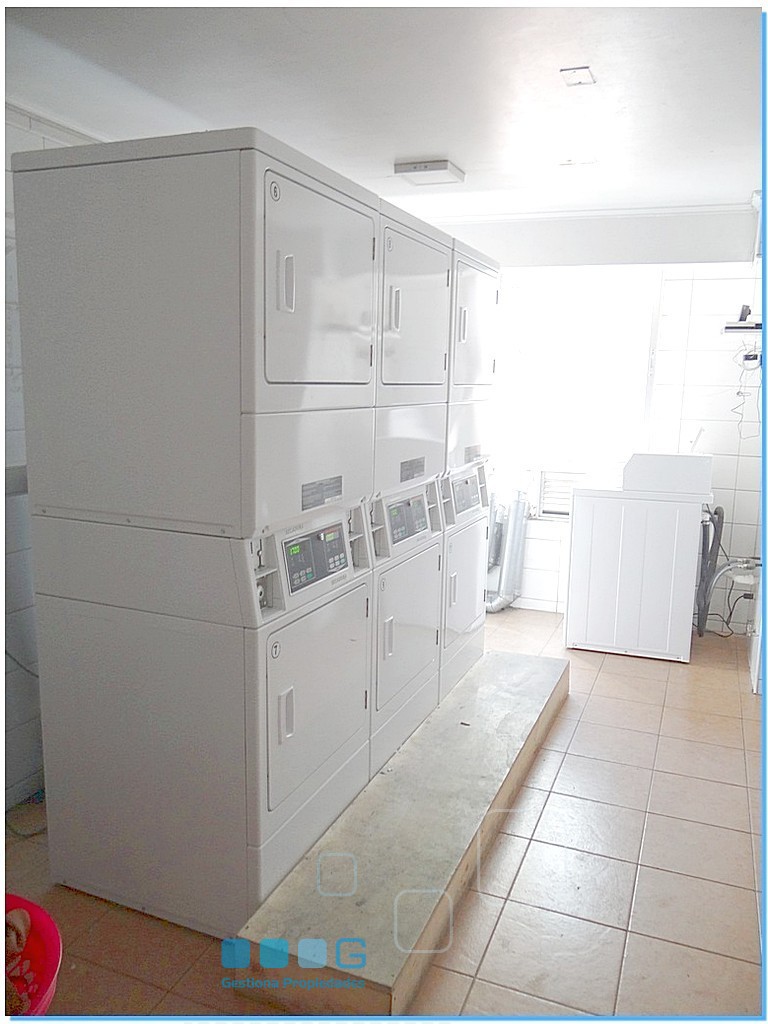 P5922 - P5922-16.jpg