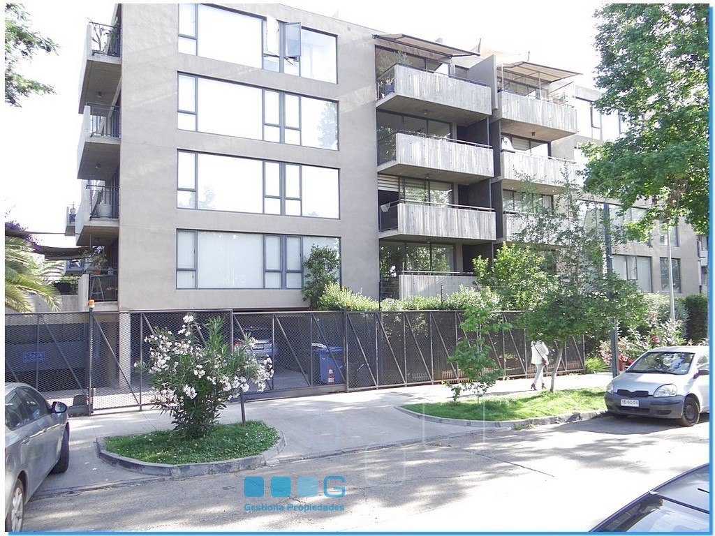 P5923 - P5923-02.jpg