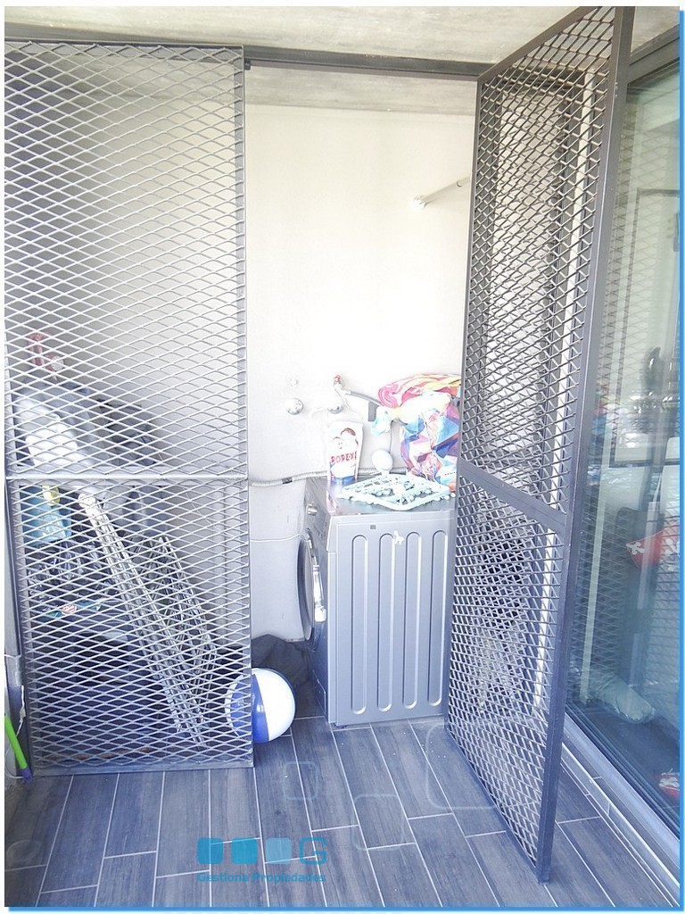 P5923 - P5923-07.jpg