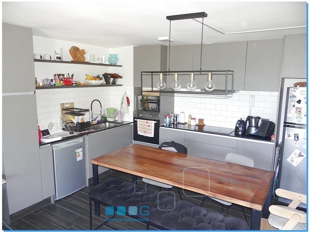 P5923 - P5923-08.jpg