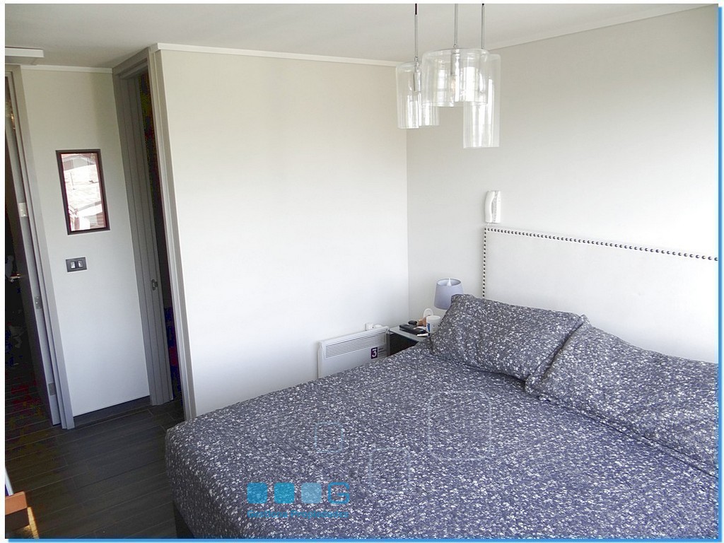 P5923 - P5923-10.jpg