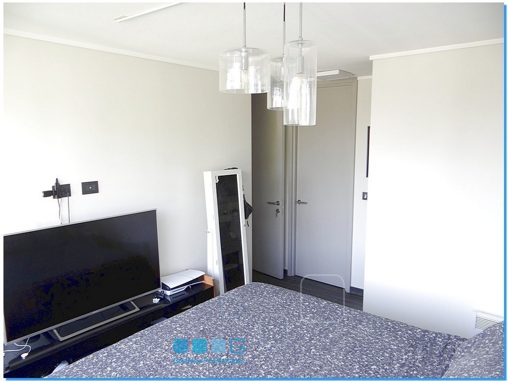 P5923 - P5923-11.jpg