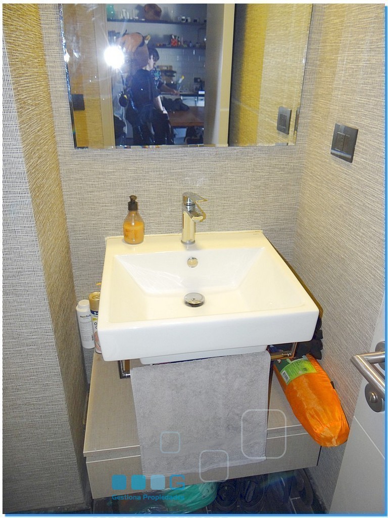 P5923 - P5923-20.jpg