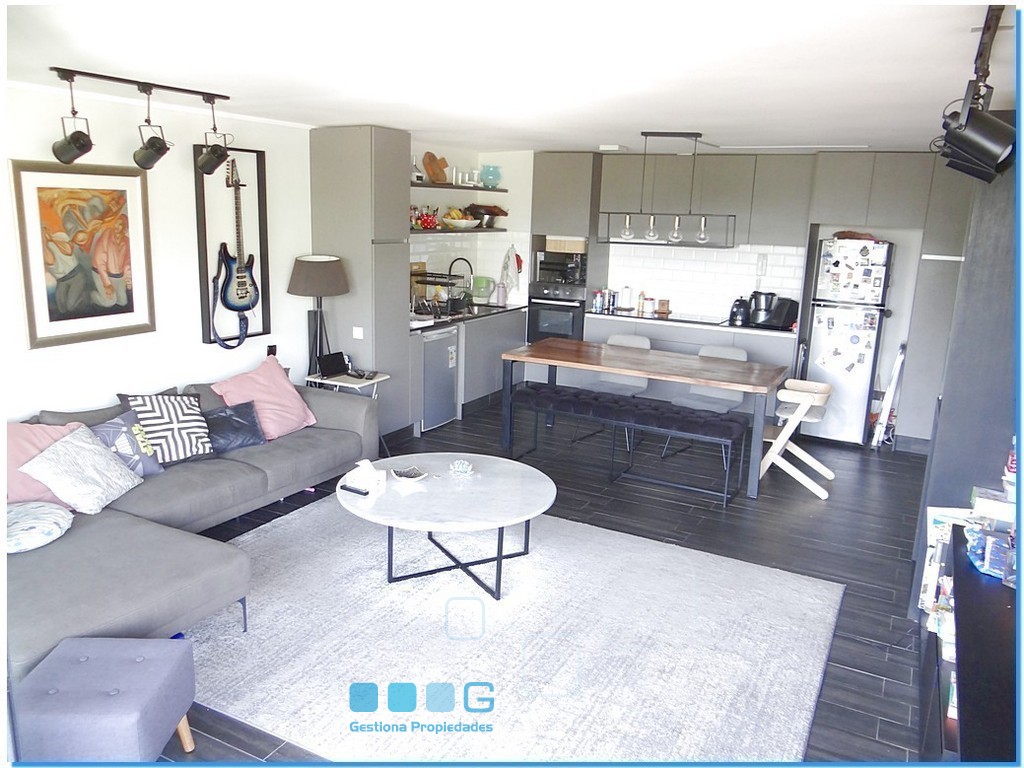 P5923 - P5923-24.jpg