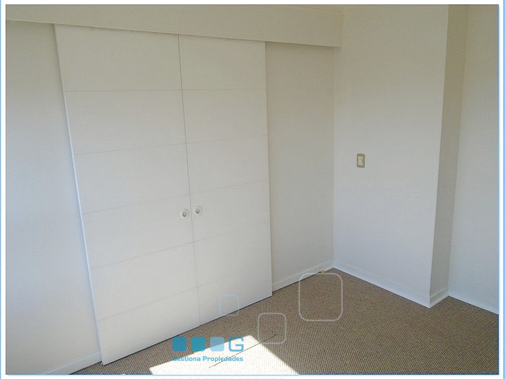 P5925 - P5925-10.jpg