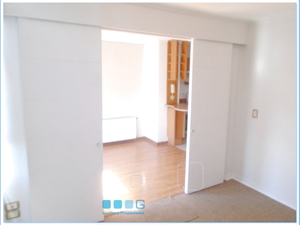 P5925 - P5925-14.jpg