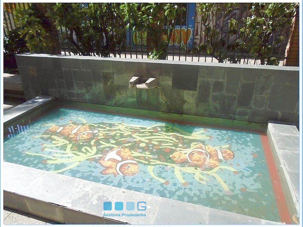 P5925 - P5925-26.jpg