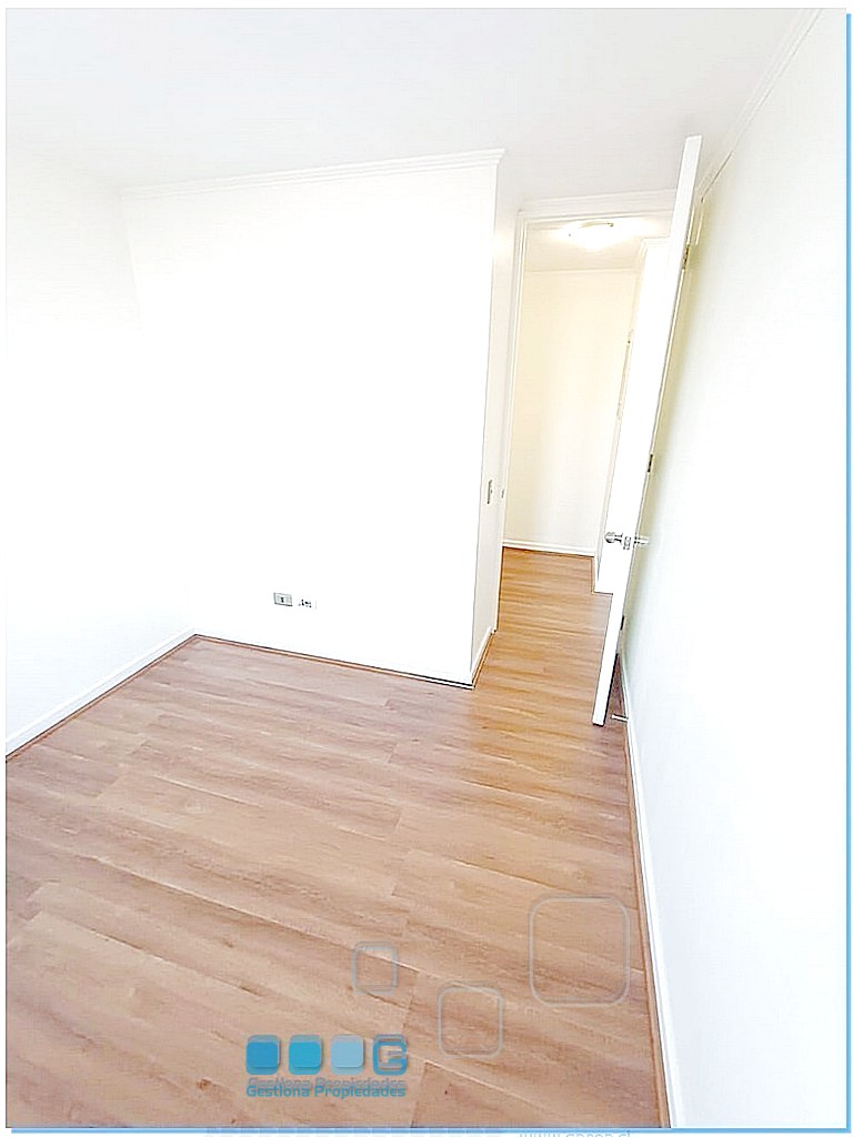 P5935 - P5935-08.jpg