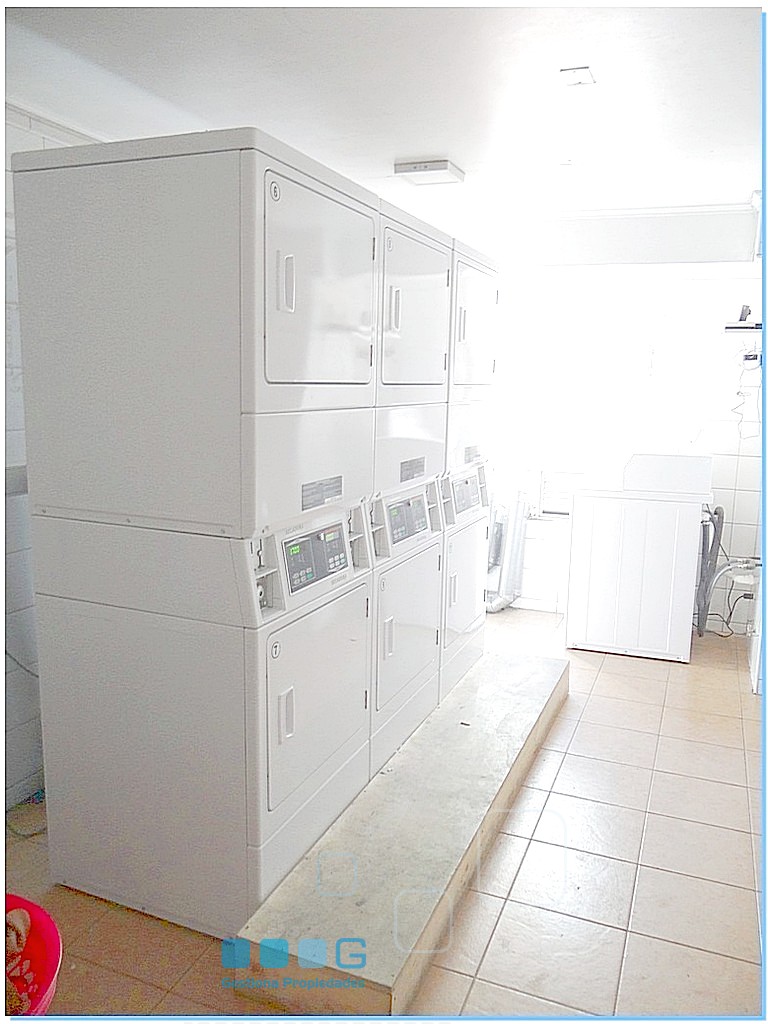 P5935 - P5935-16.jpg