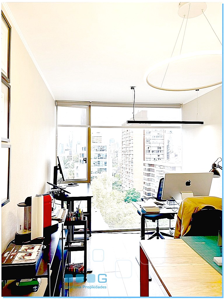 P5937 - P5937-04.jpg