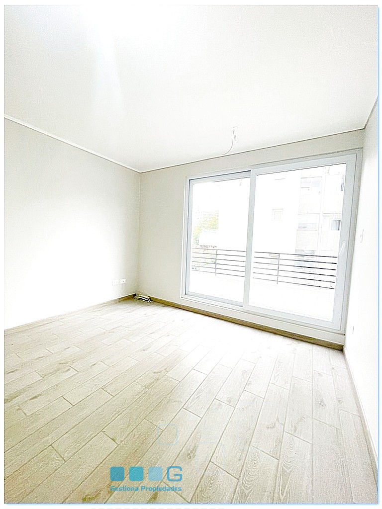 P5938 - P5938-13.jpg