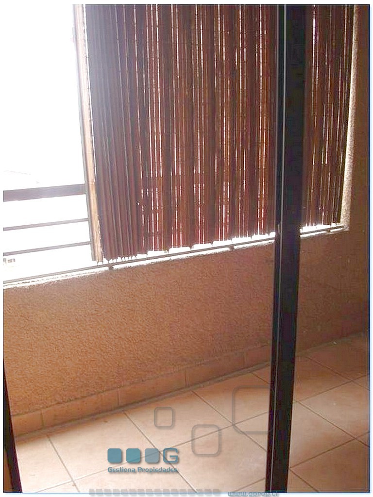 P5941 - P5941-04.jpg