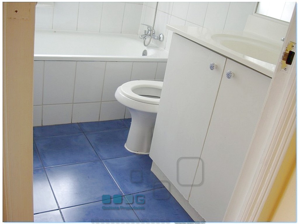 P5941 - P5941-27.jpg