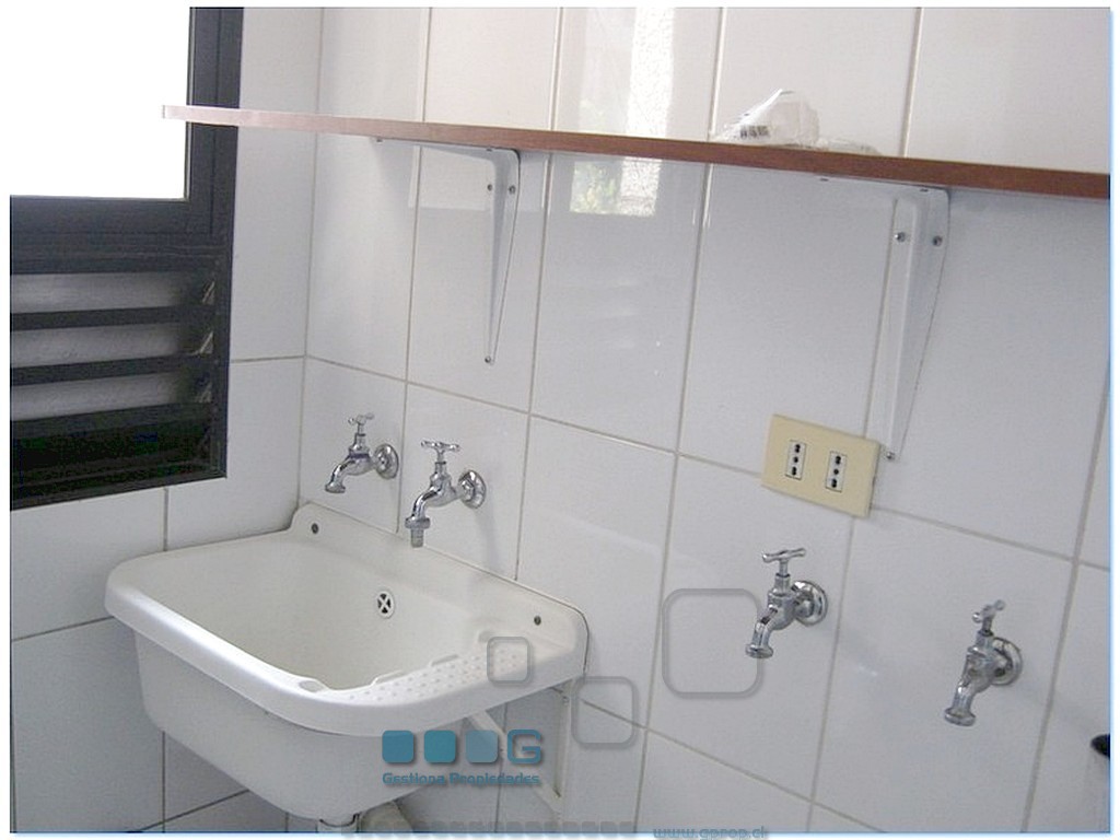 P5941 - P5941-38.jpg