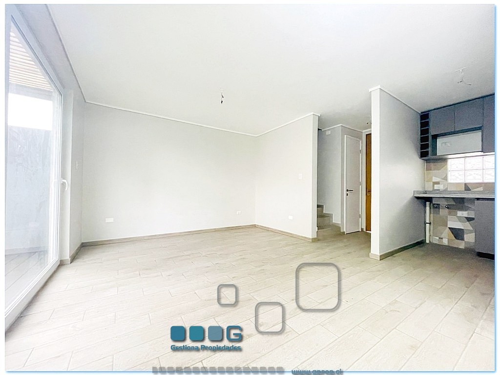 P5945 - P5945-33.jpg