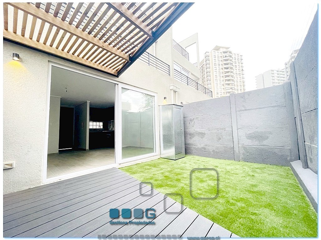 P5945 - P5945-35.jpg