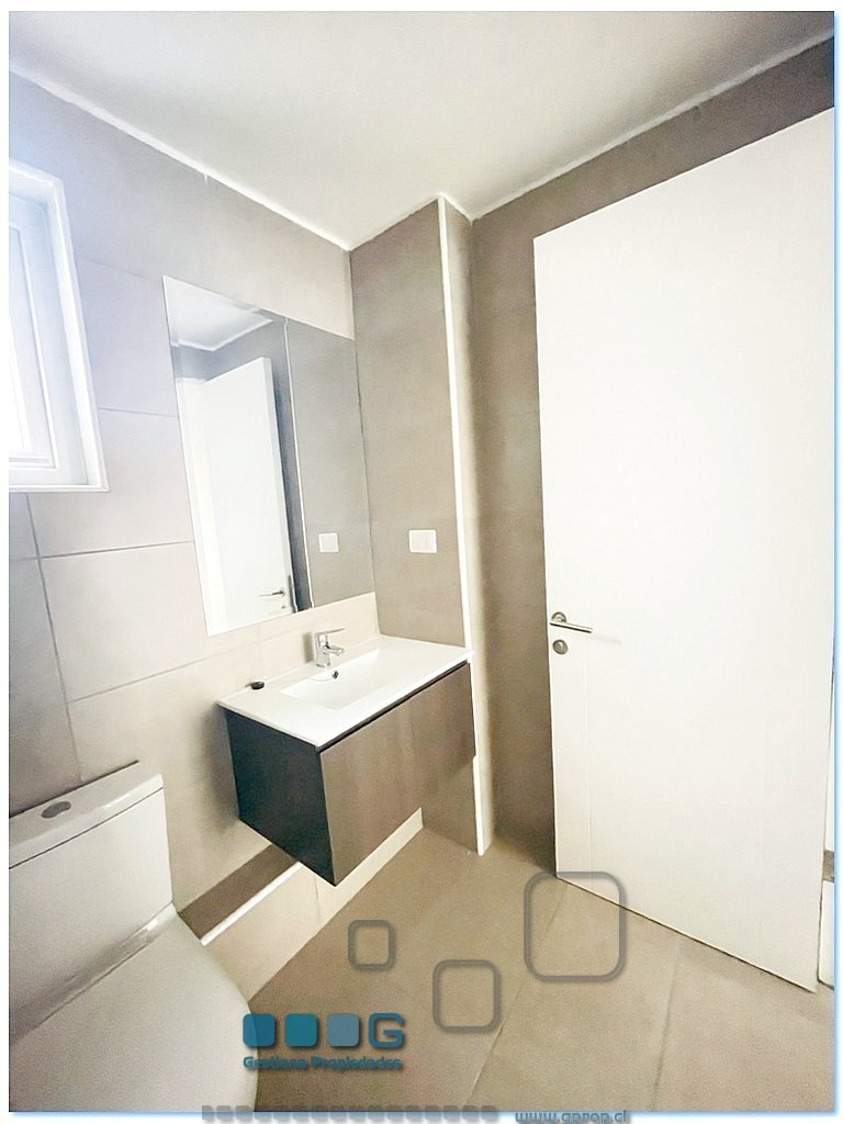 P5945 - P5945-38.jpg